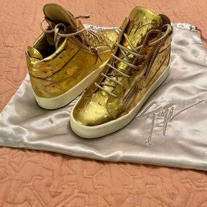 Giuseppe Zanotti Women High Top Gold Sneaker; Size Eur 39 (US 8)